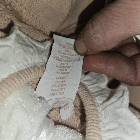 Sweater/knitted onsie bany blanket and funny mug/sippy cup/NEED GONE ASAP! - Picture 7 of 7